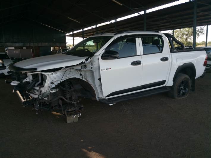 2017 TOYOTA HILUX 2.4 GD-6 RB delivered to Godfrey Muzondiwa Lusaka