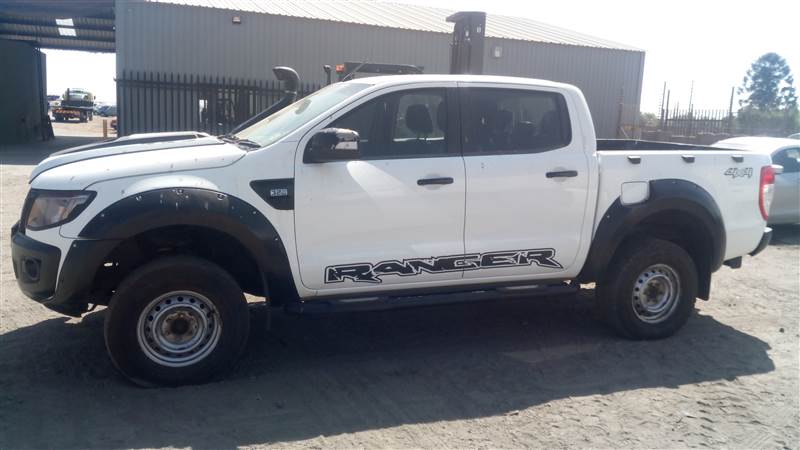 2012 FORD RANGER 3.2TDCi XLT 4X4 R85 000