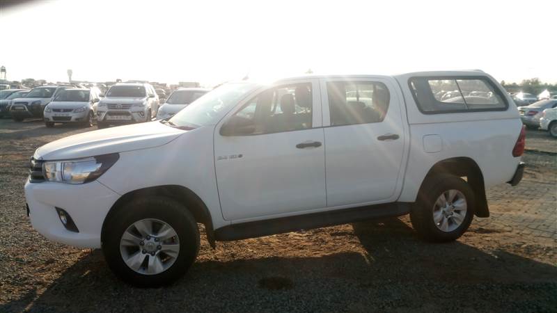 2018 TOYOTA HILUX 2.4 GD-6 SRX 4X4 R175 000