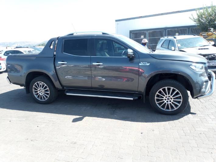 2020 MERCEDES-BENZ X350d 4MATIC POWER R150 000