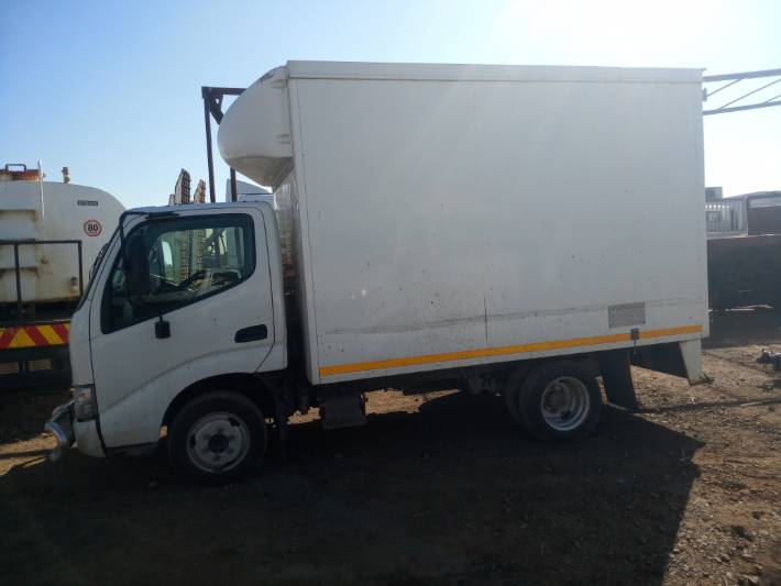 2019 TOYOTA DYNA 150 C R100 000 delivered to Fernando João,