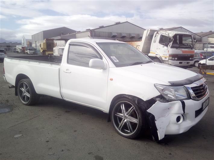 2013 TOYOTA HILUX 2.0 VVTi PU R65 000