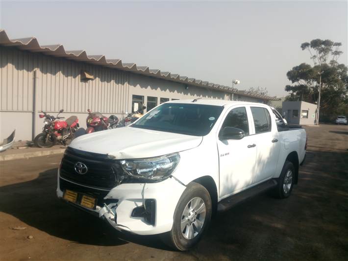 2018 TOYOTA HILUX 2.4 GD-6 RB SRXsale in progress K MACHETE ORAPA