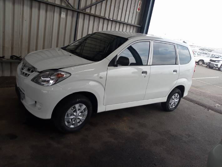 2011 TOYOTA AVANZA 1.3 SX