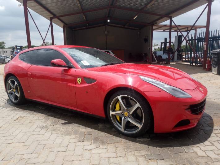 2012 FERRARI FF30 R500 000