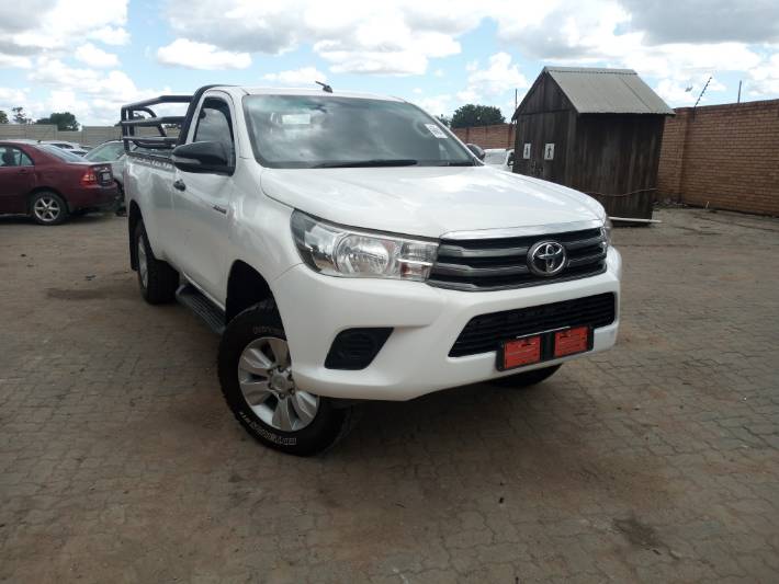 2017 TOYOTA HILUX 2.4 GD-6 RB SRX